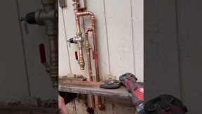 installing a new water line in a crawlspace #plumber #plumbing