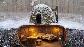 Building a Warm and Cozy Woven Survival Shelter. Hazel Hut. Bushcraft Survival